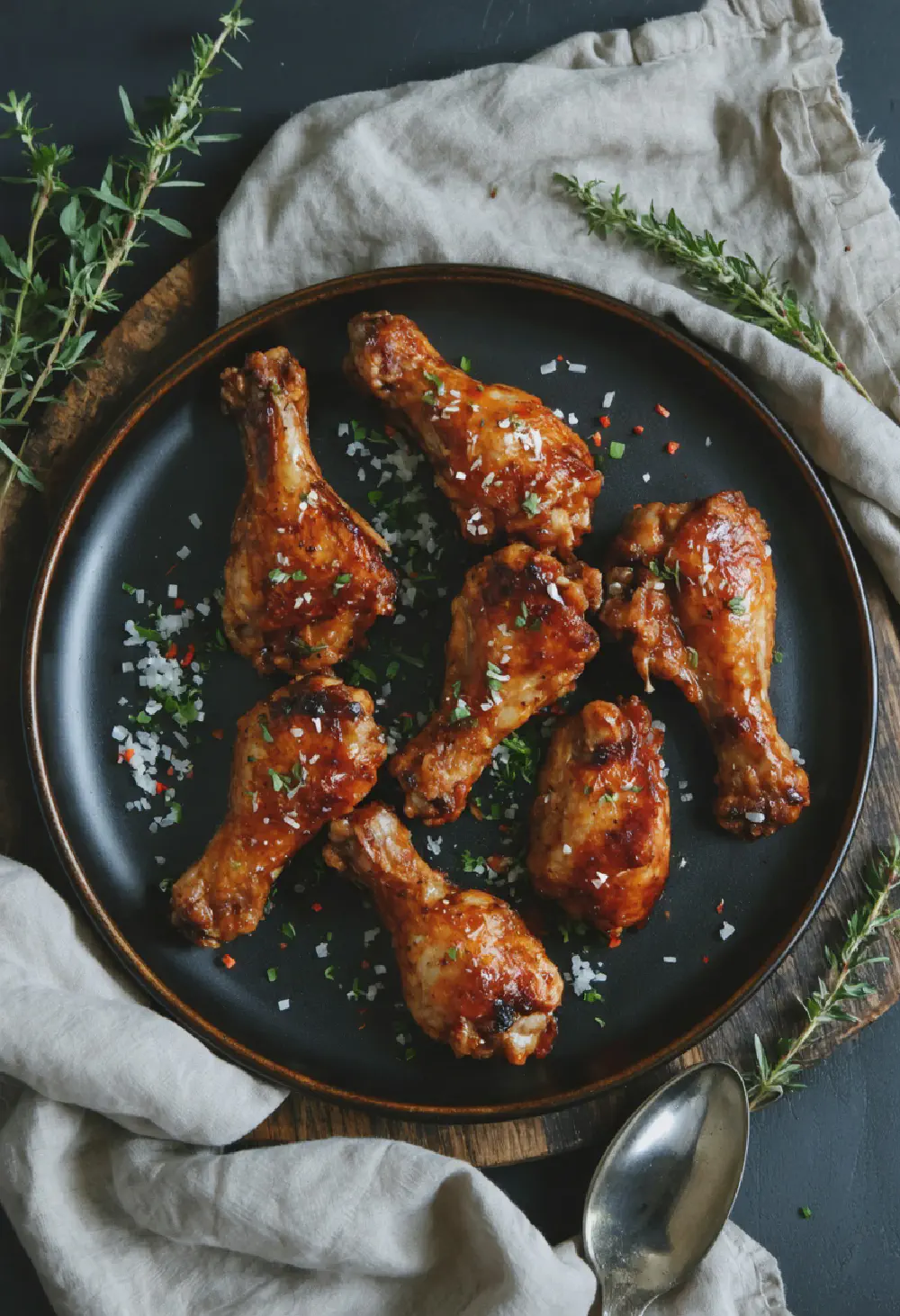 images/barbecue-wings-254640169.webp